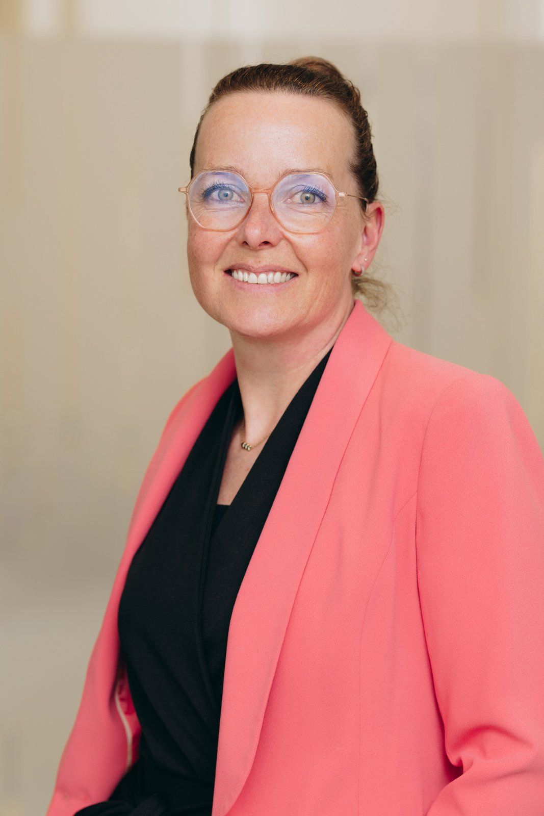 Mirjam Cassée - digitale strategie consultant en host AI Leadership Experience